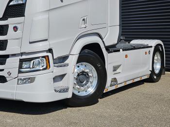 R770 V8 4x2 / PARKING COOLER / 2 TANKS / PTO / 9T AXLE